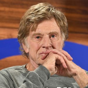 Ο Robert Redford σε σκηνή από την τρίτη σεζόν του θρίλερ «Dark Winds»