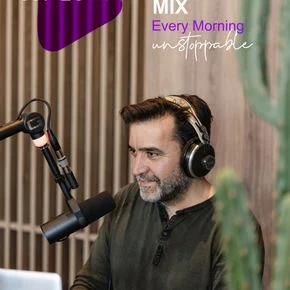 Ο Γιάννης Ζαγκίδης και ο Χρήστος Κουπελίδης σε ραδιοφωνική συζήτηση για τις οικονομικές και πολιτικές εξελίξεις στο στούντιο του Heat Radio 88.3.