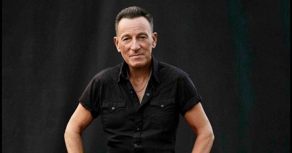 Bruce Springsteen ανακοινώνει την κυκλοφορία του «Tracks II: The Lost Albums» με 83 νέα τραγούδια.