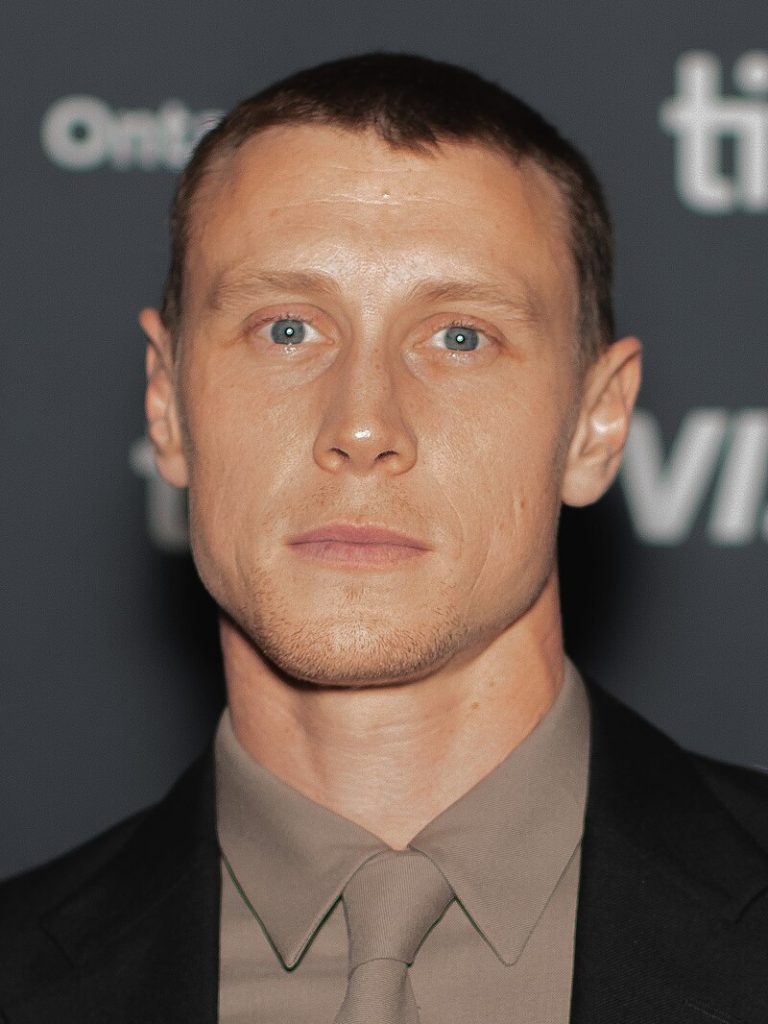 Ο George MacKay στην πρεμιέρα της ταινίας & Sons στο BFI London Film Festival