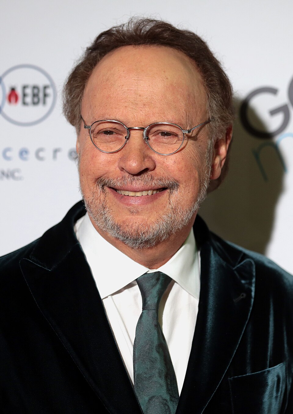 Ο Billy Crystal επιστρέφει στο Broadway με την προσωπική παράσταση 860