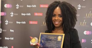 Η Selina Brown τιμήθηκε ως Εθνική Ηρωίδα Ανάγνωσης στο Ηνωμένο Βασίλειο