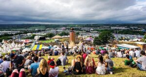 Glastonbury 2027: Sold out σε 42 λεπτά
